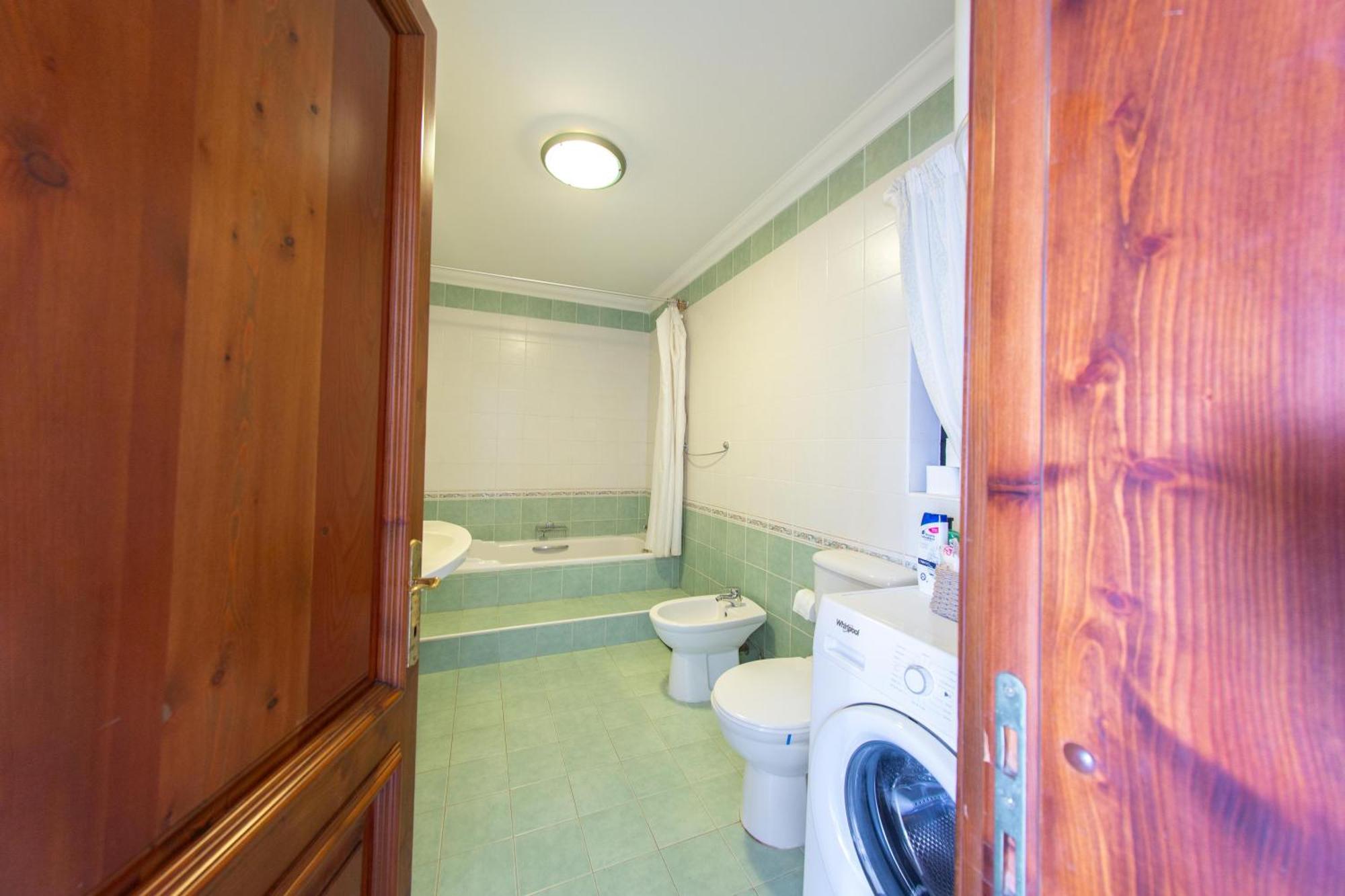2bd Cosy With Spacious Balcony - Close To Bugibba
