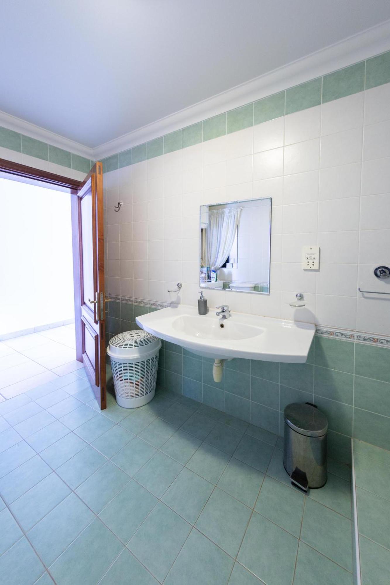 Apartment 2bd Cosy With Spacious Balcony - Close To Bugibba St. Paul's Bay